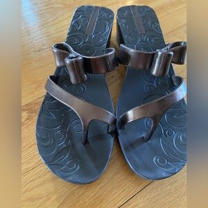 Ipanema Women's Sandals with Bow Accent